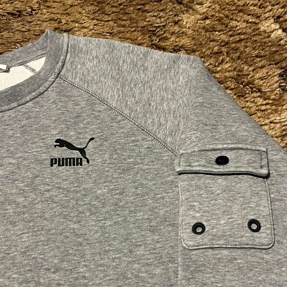 Puma Small Logo Arm Pocket Crewneck Sweatshirt Grey Small - Picture 2 of 5